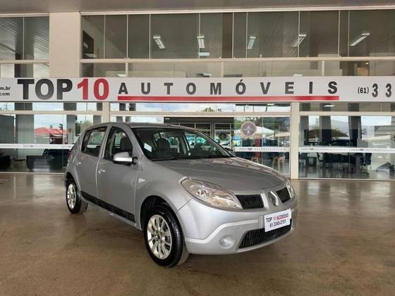 RENAULT SANDERO 1.0 EXPRESSION 16V FLEX 4P MANUAL RENAULT SANDERO 1.0 EXPRESSION 16V FLEX 4P MANUAL
